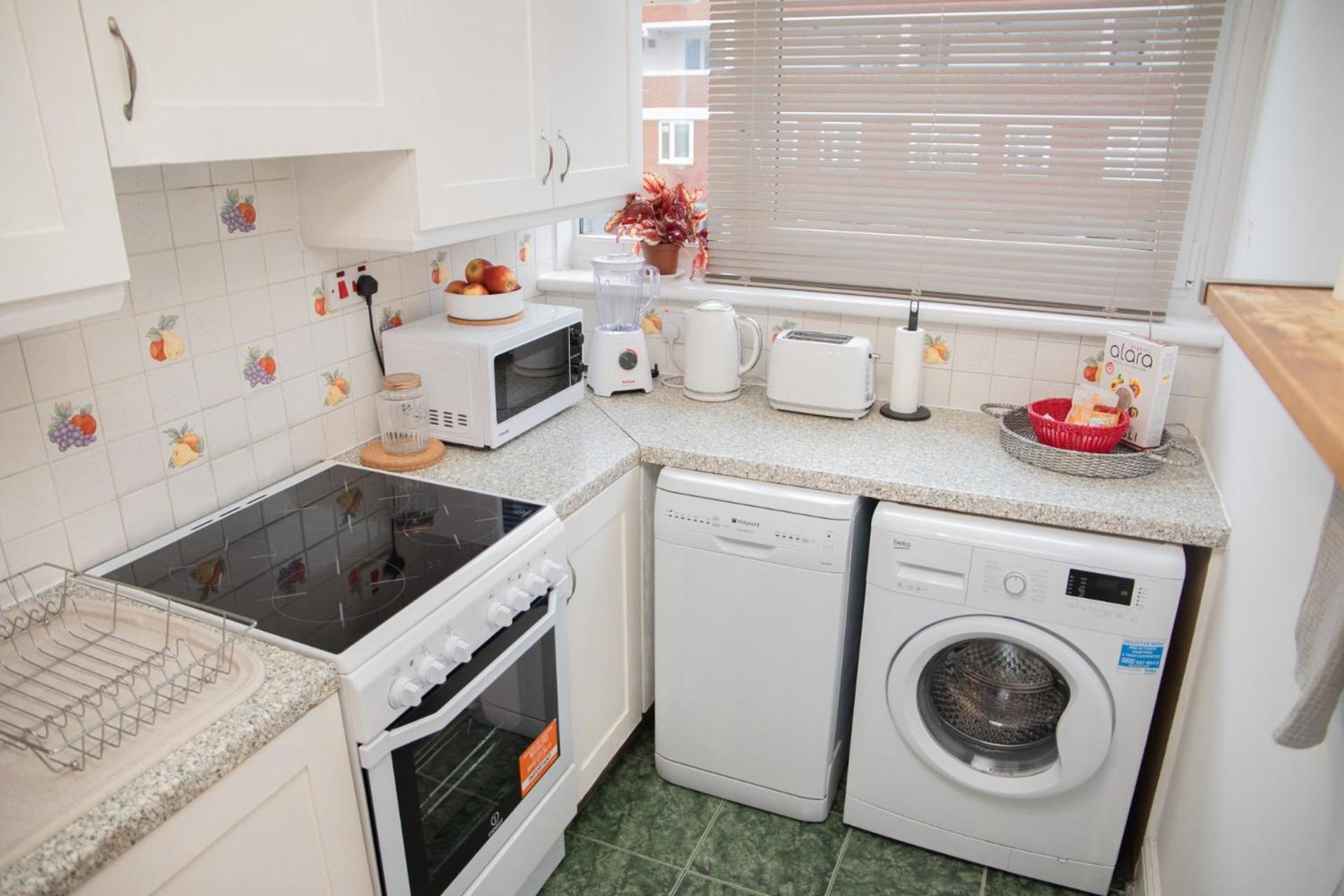 Bright And Spacious One Bedroom Apparment, Free Parking ロンドン エクステリア 写真